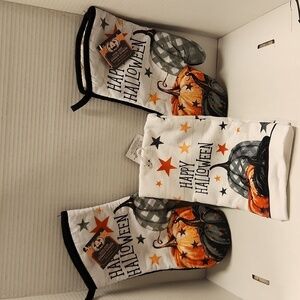 Halloween Kitchen Towles Pumpkins